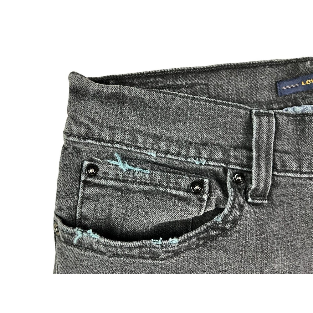 Levis Women's 542 Lowrise Cut-off Black Denim Flap Pocket Jean Shorts Size 8 - Picture 3 of 9